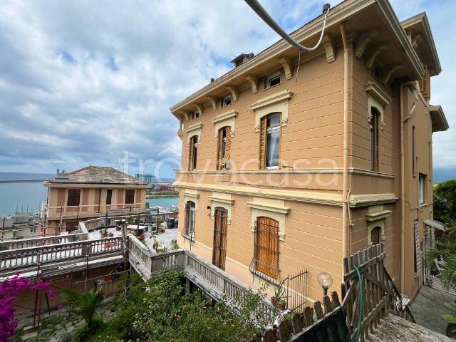 Villa Indipendente in vendita a Ponente, Serra Riccò