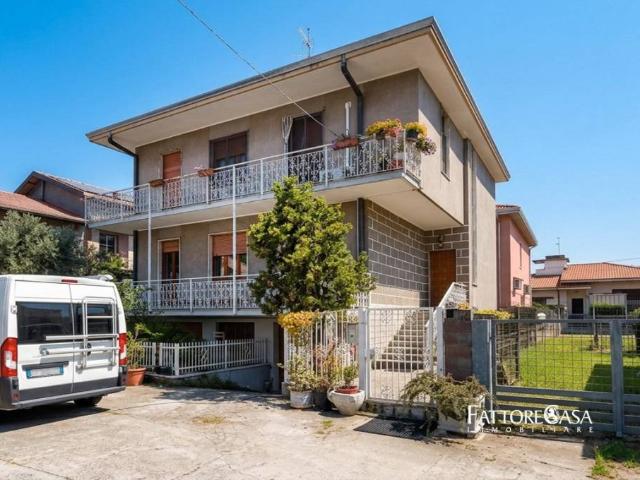 Villa Indipendente in vendita a Gerenzano, Lombardia