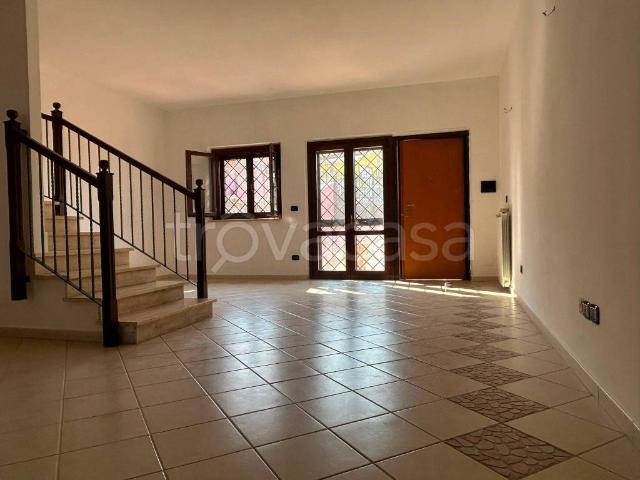 Villa Indipendente in vendita a Guidonia Montecelio, Roma Capitale