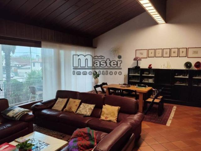 Villa Indipendente in vendita a Istrana, Veneto