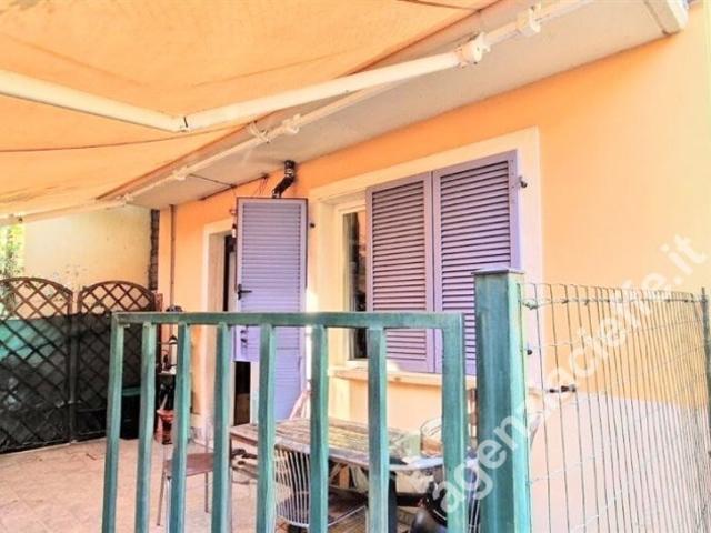 Villa Indipendente in vendita a Rinchiostra, Marina Di Massa