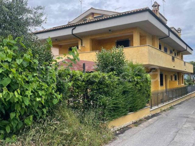 Villa Indipendente in vendita a Guidonia Montecelio, Roma Capitale
