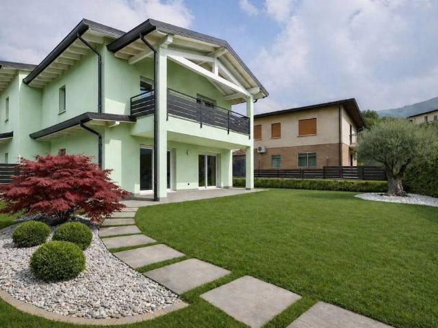 Villa Indipendente in vendita a Comunità montana del Sebino bresciano, Monticelli Brusati
