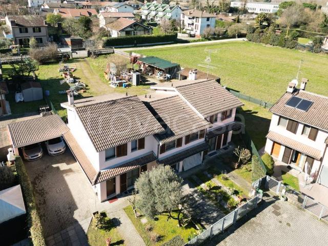 Villa Indipendente in vendita a Motta Visconti, Lombardia
