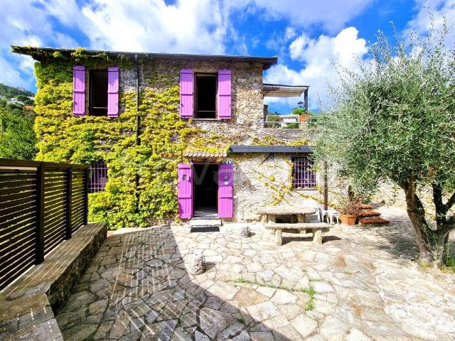 Villa Indipendente in vendita a Noli, Liguria