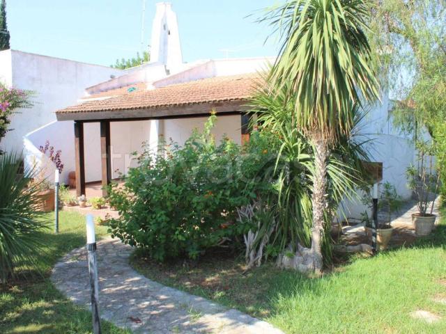 Villa Indipendente in vendita a Rosa Marina di Ostuni, Ostuni