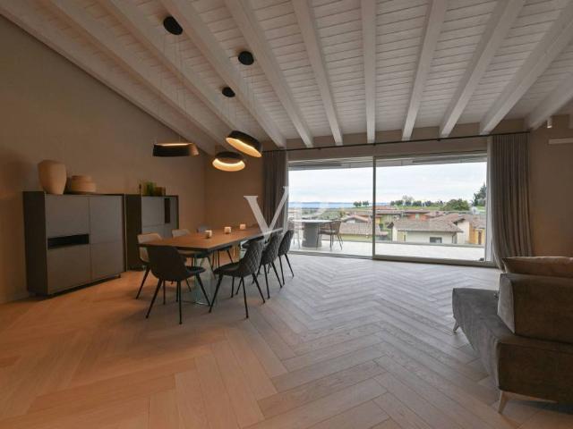 Villa Indipendente in vendita a Polpenazze, Lombardia