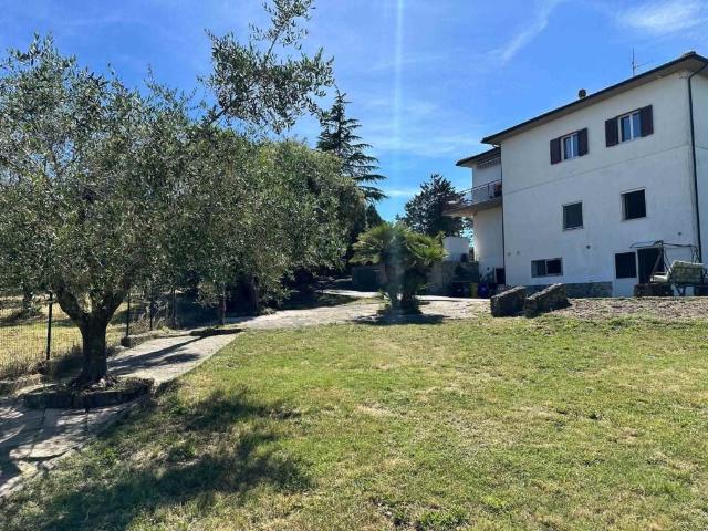 Villa Indipendente in vendita a Larderello, Toscana