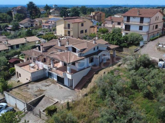 Villa Indipendente in vendita a Roma Capitale, Lazio