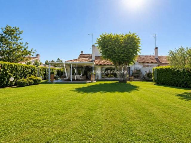 Villa Indipendente in vendita a Piano La Roma, Casoli