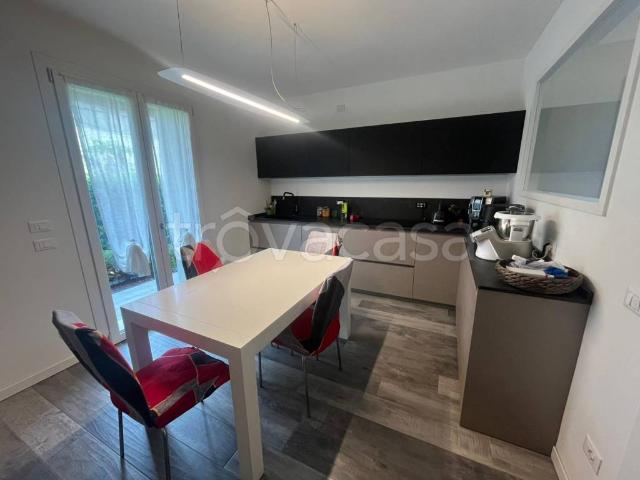 Villa Indipendente in vendita a Scimmia, San Martino Buon Albergo