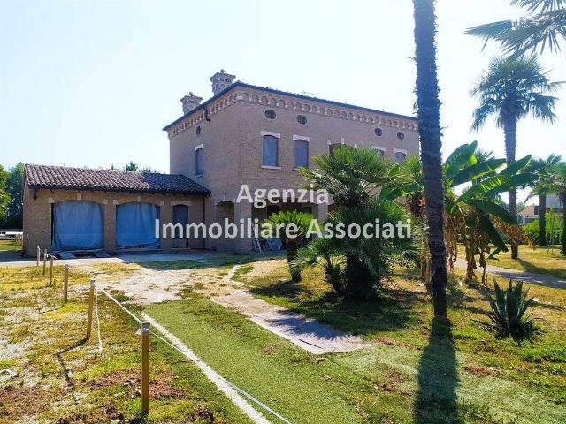 Villa Indipendente in vendita a Rosà, Veneto