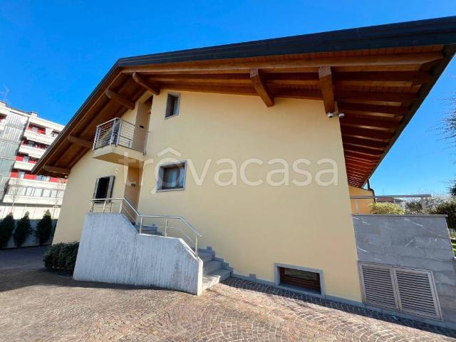 Villa Indipendente in vendita a Cussignacco / Cussignà, Reana Del Roiale