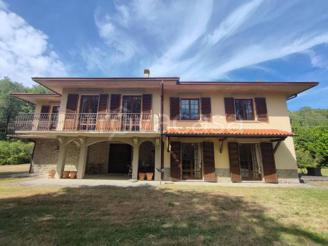 Villa Indipendente in vendita a Palazzo Del Pero, Toscana