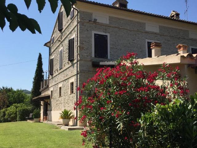 Villa Indipendente in vendita a Marche, Ascoli Piceno