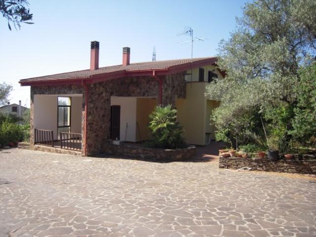 Villa Indipendente in vendita a Bottidda, Sardigna/Sardegna