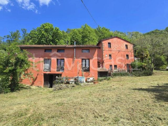Villa Indipendente in vendita a Unione dei comuni Media Valle del Serchio, Ponte A Serraglio