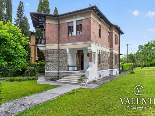 Villa Indipendente in vendita a Unione dei comuni Media Valle del Serchio, Barga