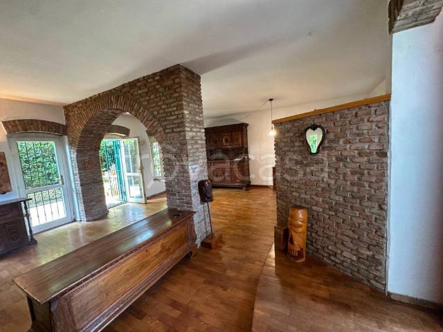 Villa Indipendente in vendita a Bergamo, Lombardia