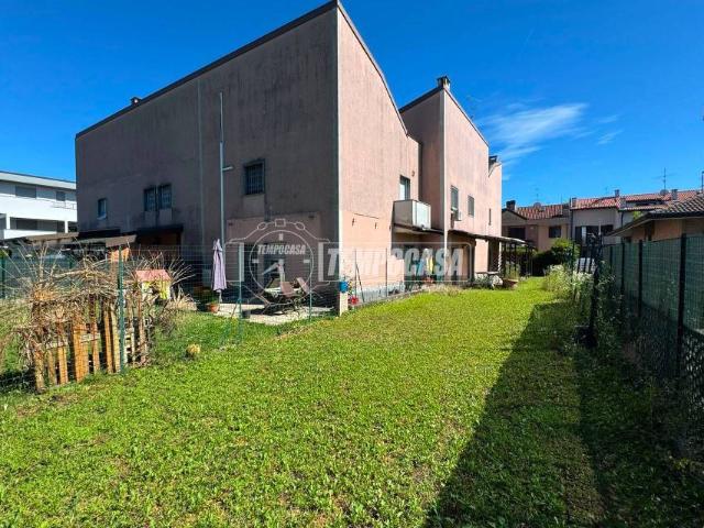 Villa Indipendente in vendita a Biassono, Lombardia