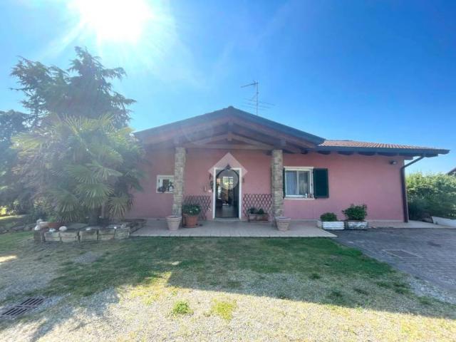 Villa Indipendente in vendita a Piemonte, Novara