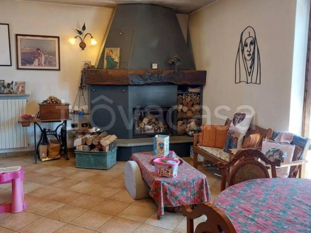 Villa Indipendente in vendita a Piemonte, Novara