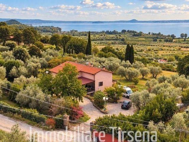 Villa Indipendente in vendita a Bolsena, Viterbo