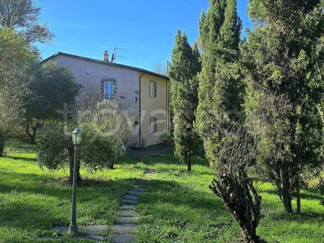 Villa Indipendente in vendita a Borgo A Mozzano, Lucca