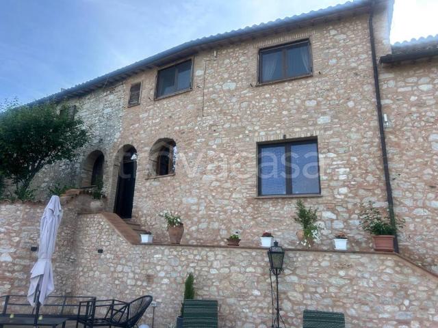 Villa Indipendente in vendita a Trevi, Umbria