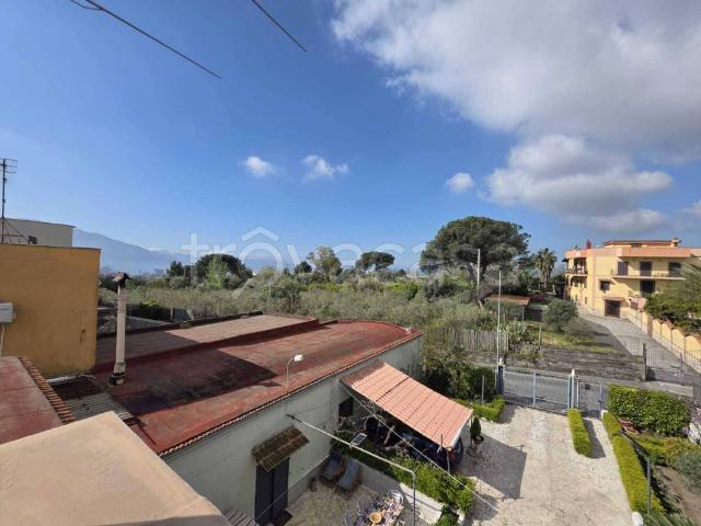 Villa Indipendente in vendita a Boscotrecase, Campania