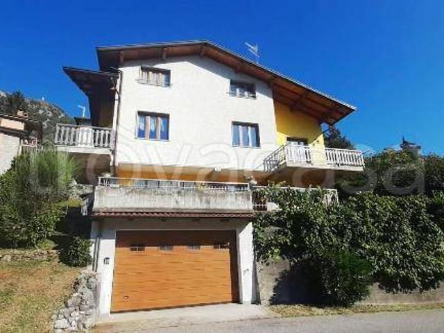 Villa Indipendente in vendita a Comunità Montana della Valle Brembana, Bracca