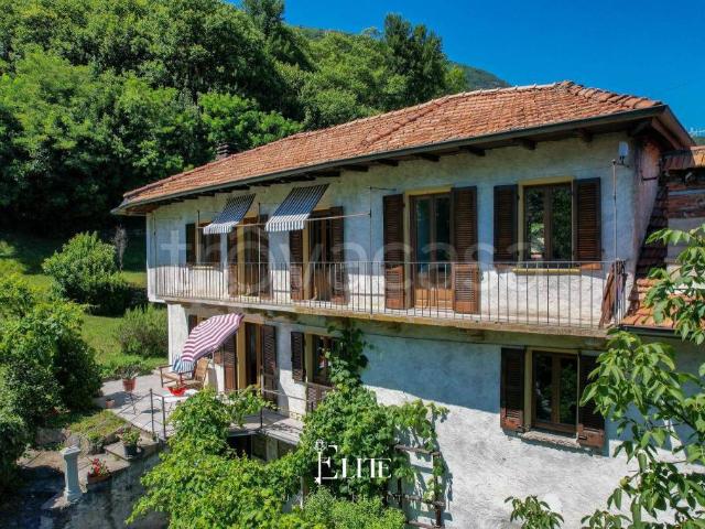 Villa Indipendente in vendita a Piemonte, Verbano-cusio-ossola
