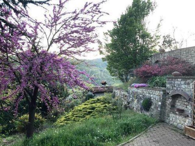 Villa Indipendente in vendita a Cairo Montenotte, Liguria
