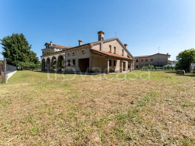 Villa Indipendente in vendita a Campolongo Maggiore Chiesa, Campolongo Maggiore