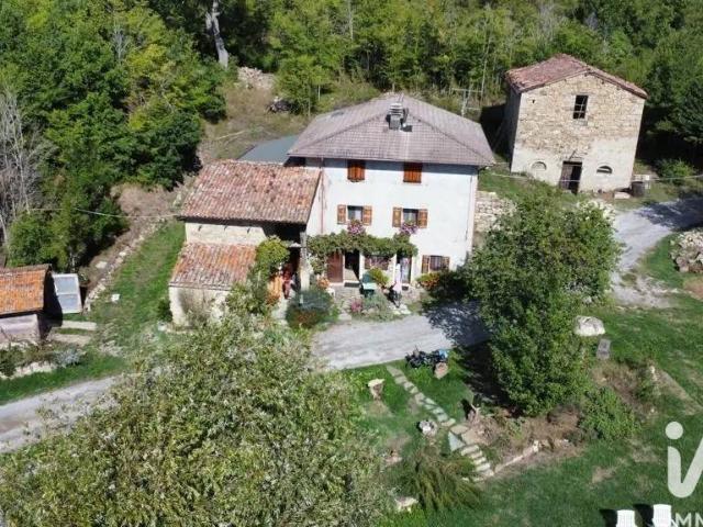 Villa Indipendente in vendita a Unione dell'Alto Reno, Camugnano