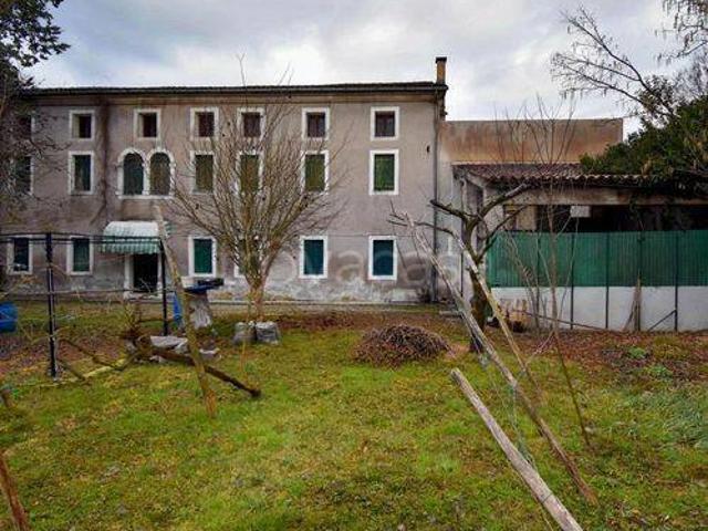 Villa Indipendente in vendita a Caneva, Friuli-Venezia Giulia