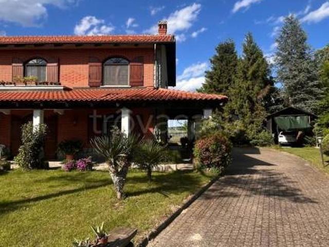 Villa Indipendente in vendita a Piemonte, Asti