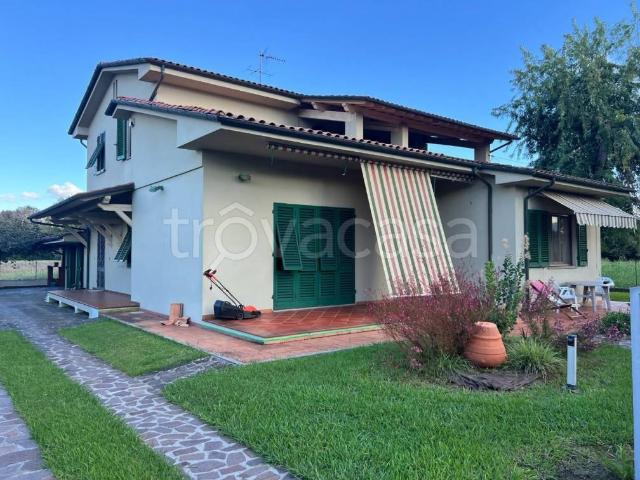 Villa Indipendente in vendita a Capannori, Toscana