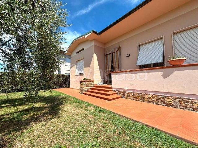 Villa Indipendente in vendita a Capannori, Toscana