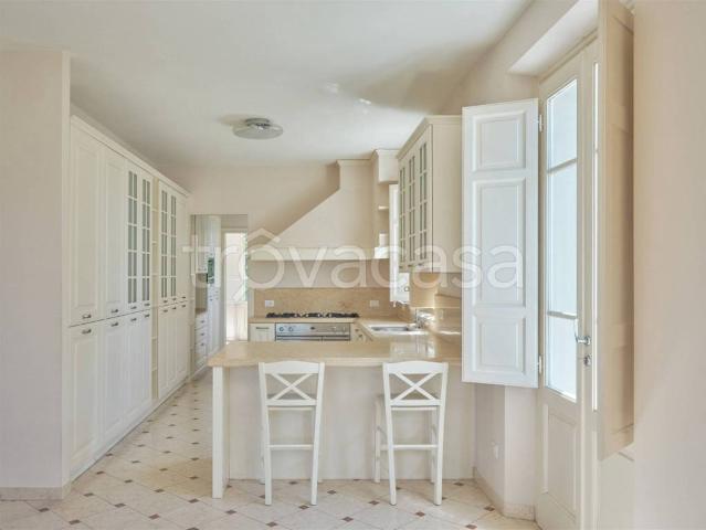 Villa Indipendente in vendita a Capannori, Toscana