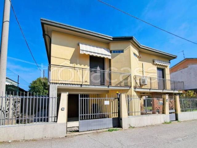 Villa Indipendente in vendita a Cuoricino, Cardano al Campo