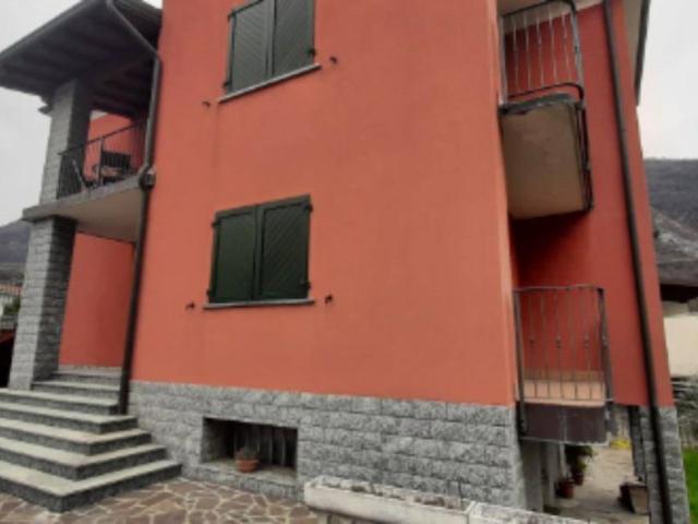 Villa Indipendente in vendita a Colognola, Casazza