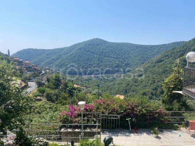 Villa Indipendente in vendita a Chiavari, Liguria