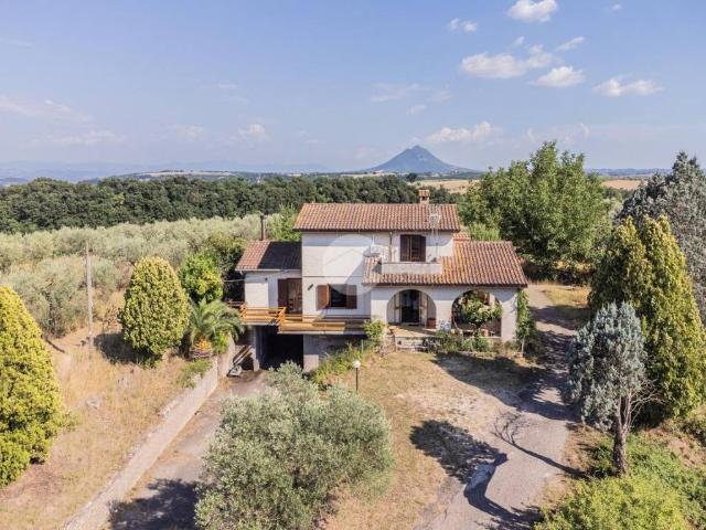Villa Indipendente in vendita a Civita Castellana, Lazio