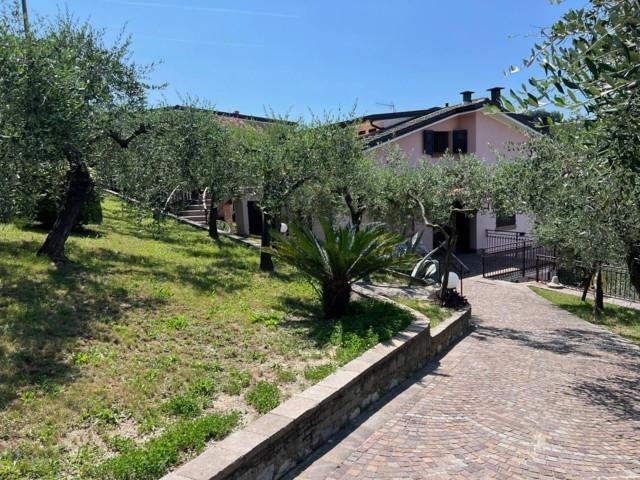 Villa Indipendente in vendita a San Salvatore, Cogorno