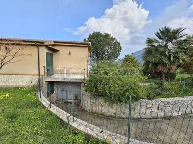 Villa Indipendente in vendita a Collesano, Sicilia