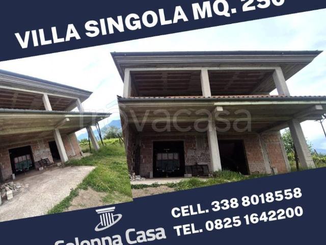 Villa Indipendente in vendita a Contrada, Avellino