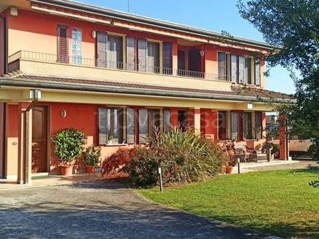 Villa Indipendente in vendita a Correzzola, Veneto