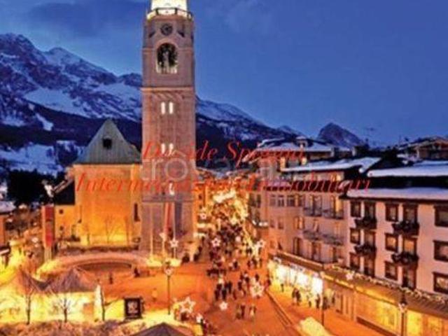 Villa Indipendente in vendita a Cortina D'ampezzo, Veneto