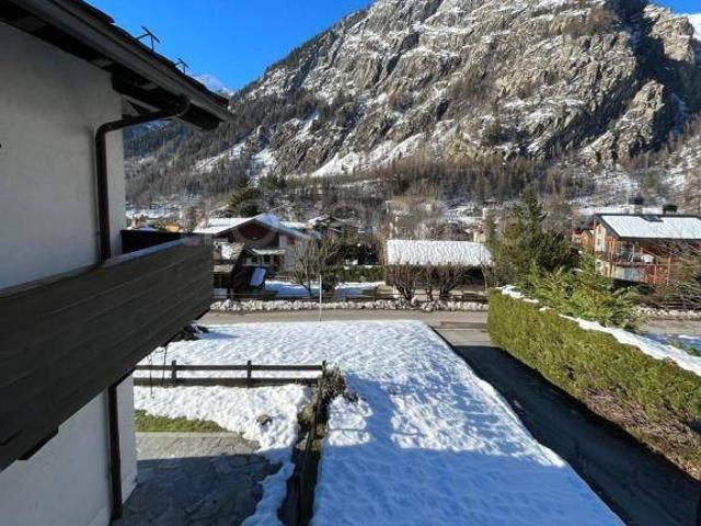 Villa Indipendente in vendita a La Saxe, Courmayeur